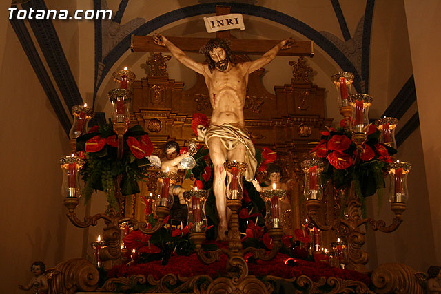 Traslado del Cristo de la Sangre a la Parroquia de Santiago  - 1